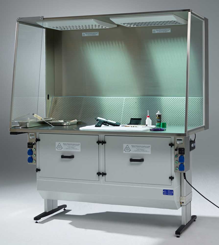 Böcker Filtertechnik Absaugtische zur Schusswaffenreinigung